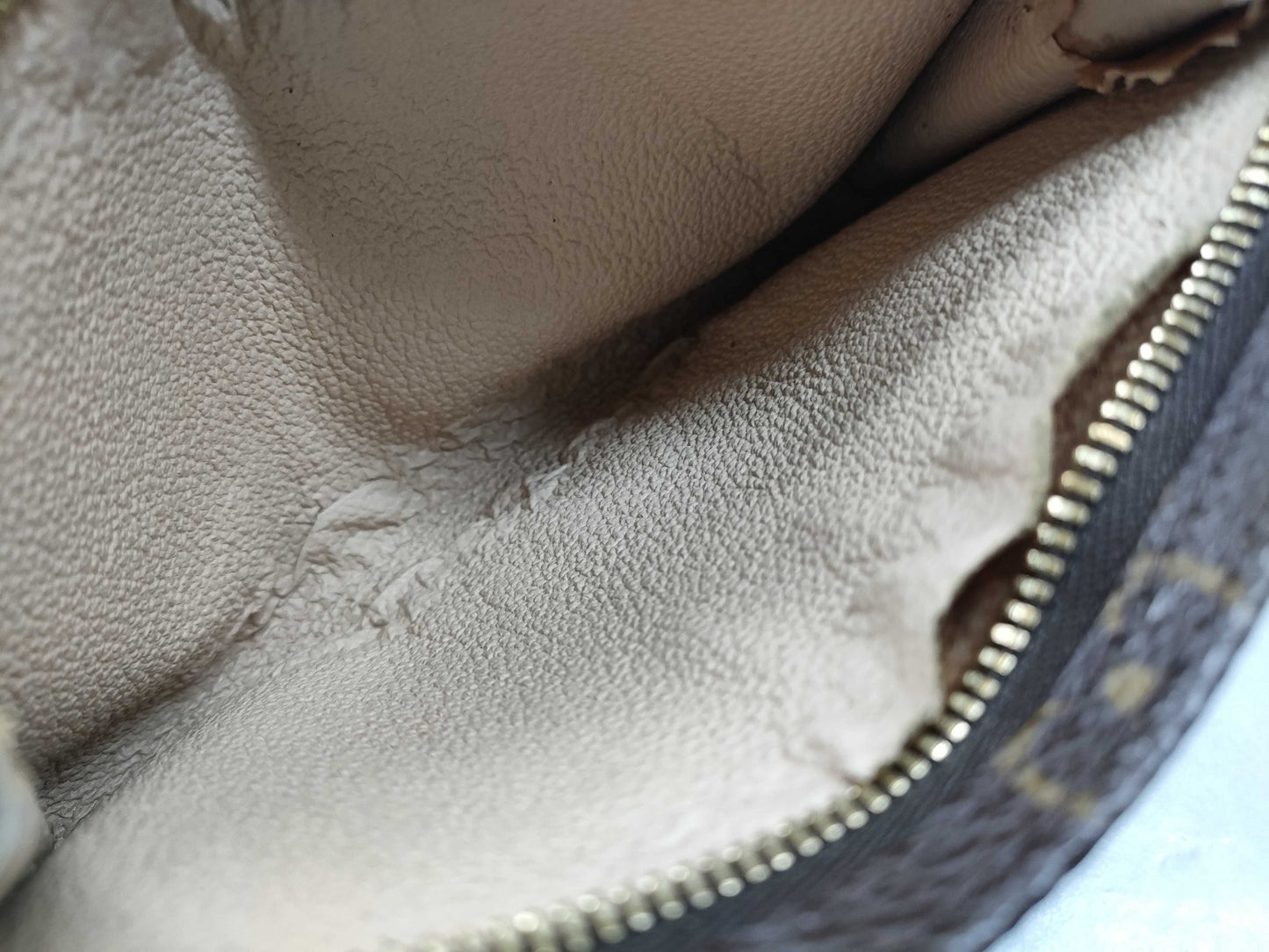 LOUIS VUITTON Monogram Pouch Set