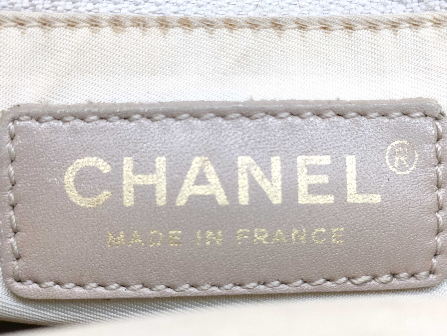 CHANEL New Travel Tote Bag MM Tote Bag