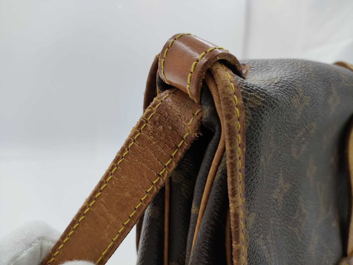 LOUIS VUITTON Monogram M42256 Saumur 30 Shoulder Bag