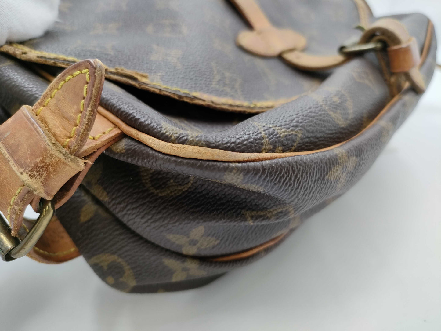 LOUIS VUITTON Monogram M42256 Saumur 30 Shoulder Bag