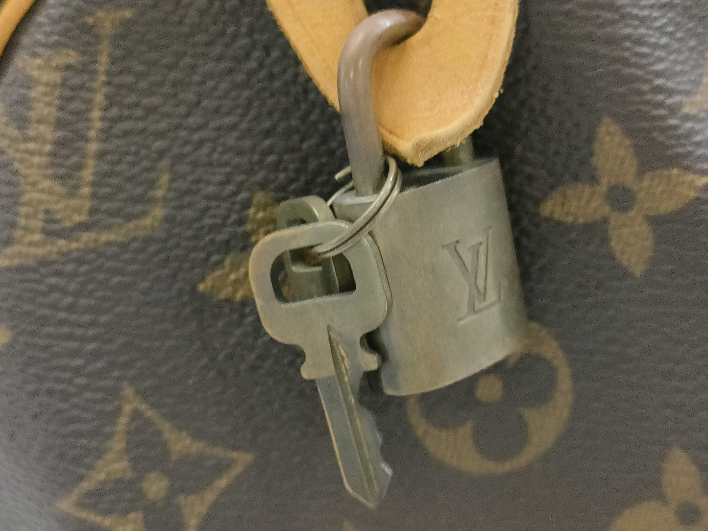 LOUIS VUITTON Monogram M41108 Speedy 30 Handbag