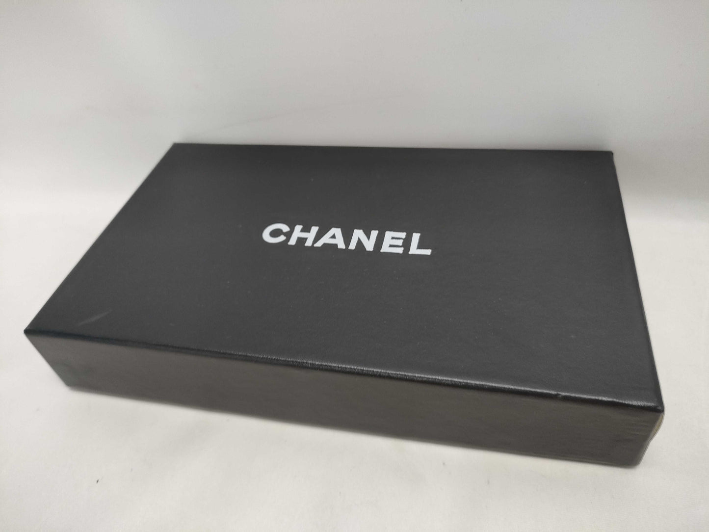 CHANEL Tweed Round Wallet