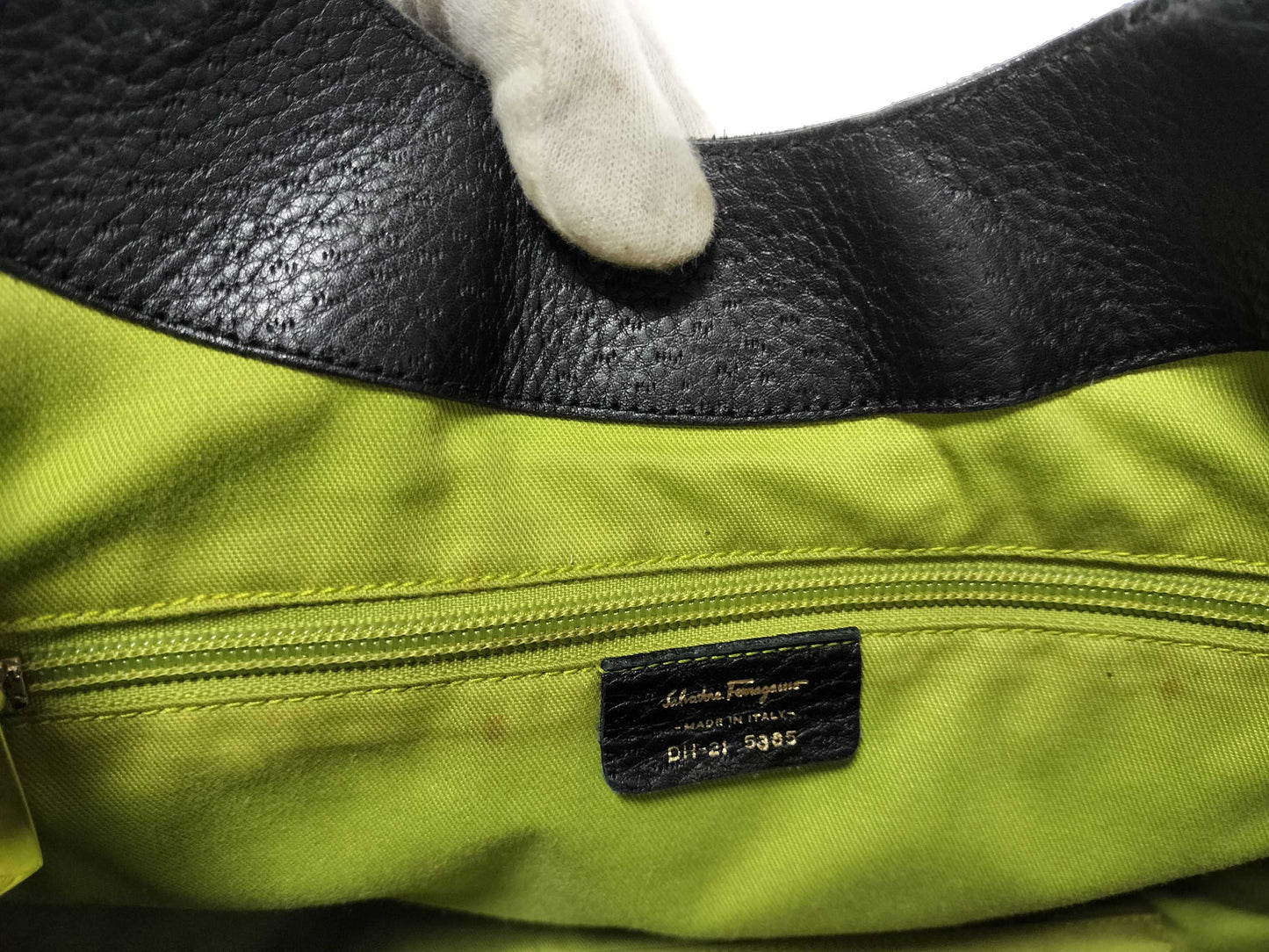 Salvatore Ferragamo Leather Tote DH-21 5385 Tote Bag