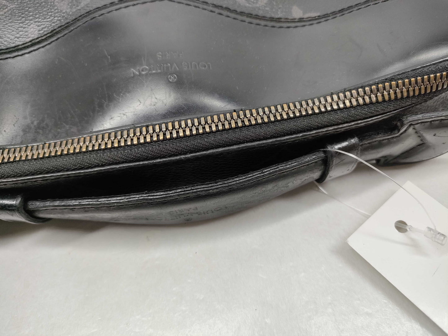 LOUIS VUITTON M42906 Handbag