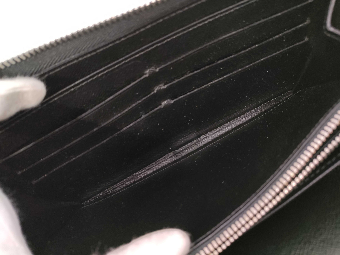 LOUIS VUITTON Epi Zippy Compact Wallet