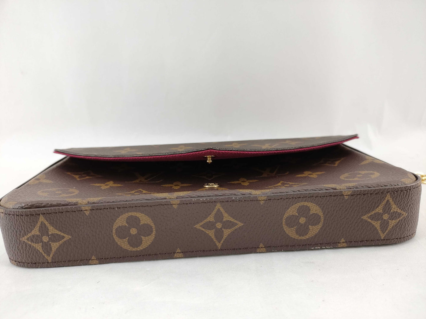 LOUIS VUITTON CA4220 Monogram Pochette Felicie Shoulder Bag