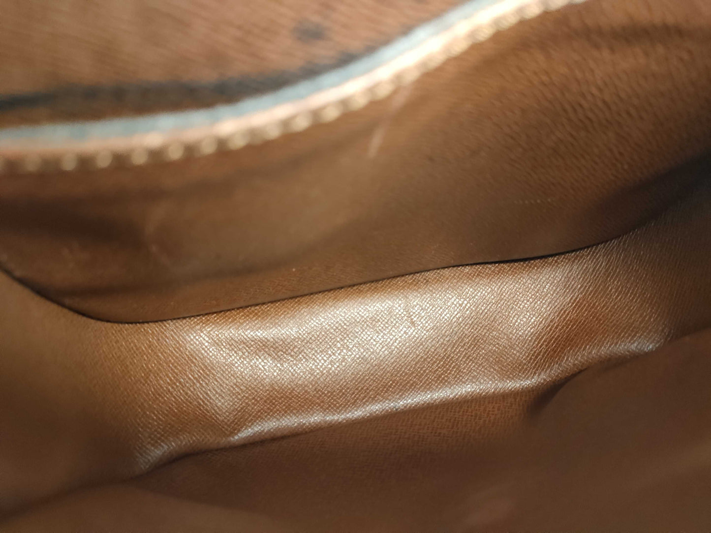 LOUIS VUITTON Monogram Saint-Cloud Shoulder Bag with Deteriorated Pockets