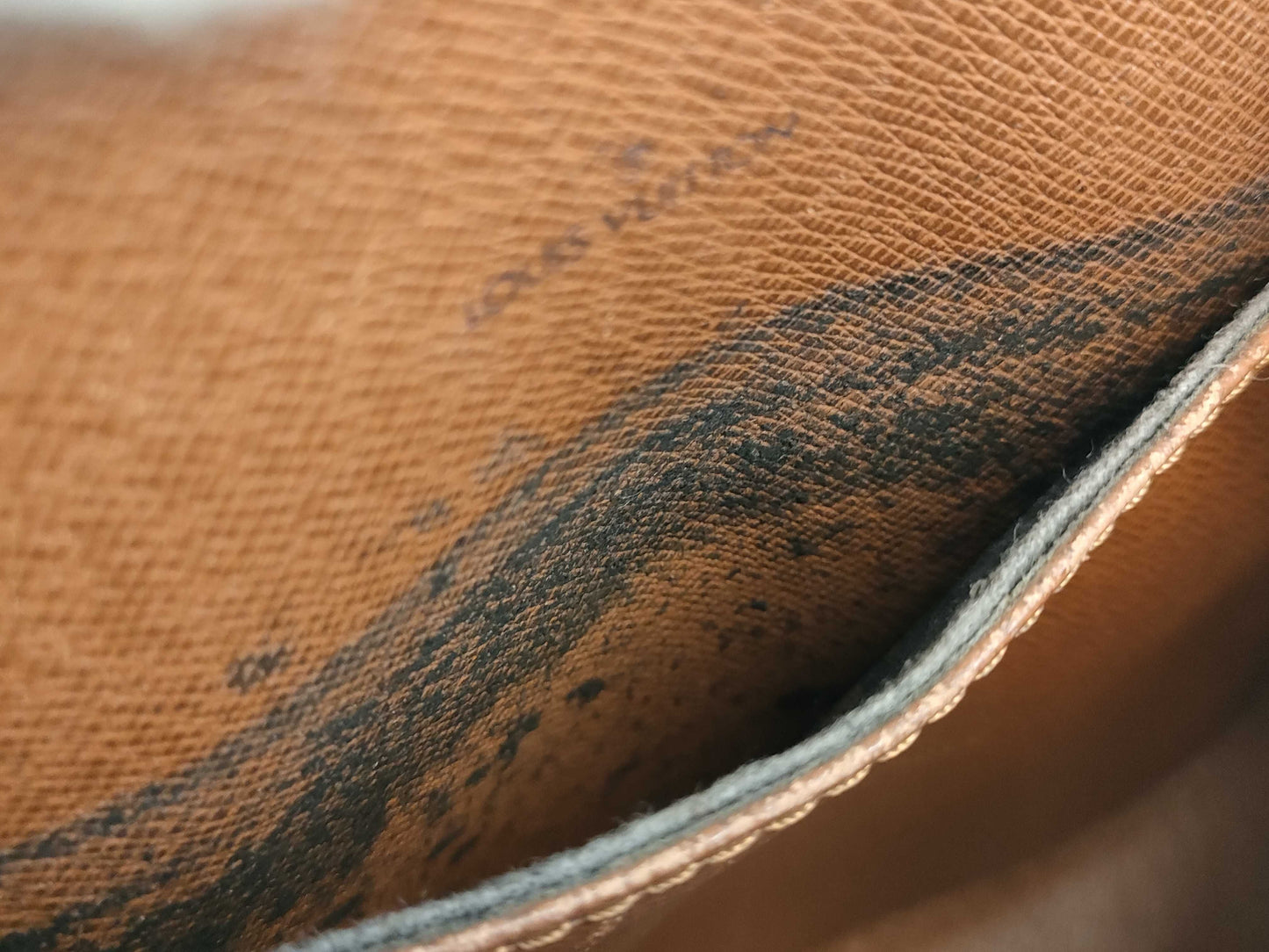 LOUIS VUITTON Monogram Saint-Cloud Shoulder Bag with Deteriorated Pockets