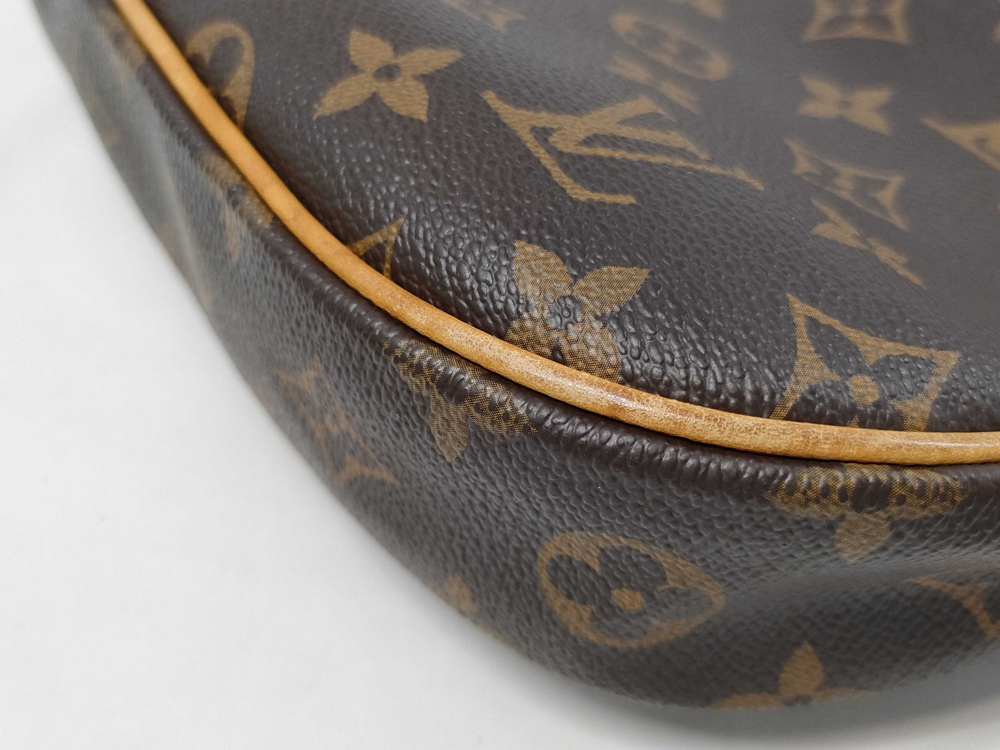 LOUIS VUITTON Monogram M56389 Odeon MM Shoulder Bag