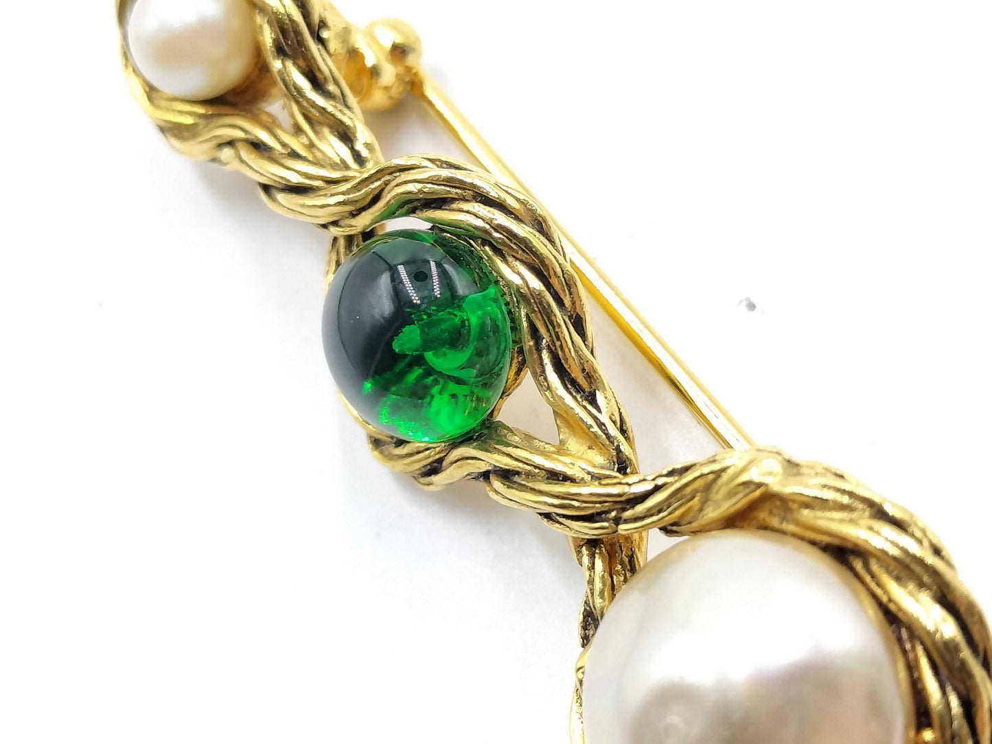 CHANEL No Comment Pearl Color Stone Brooch Brooch