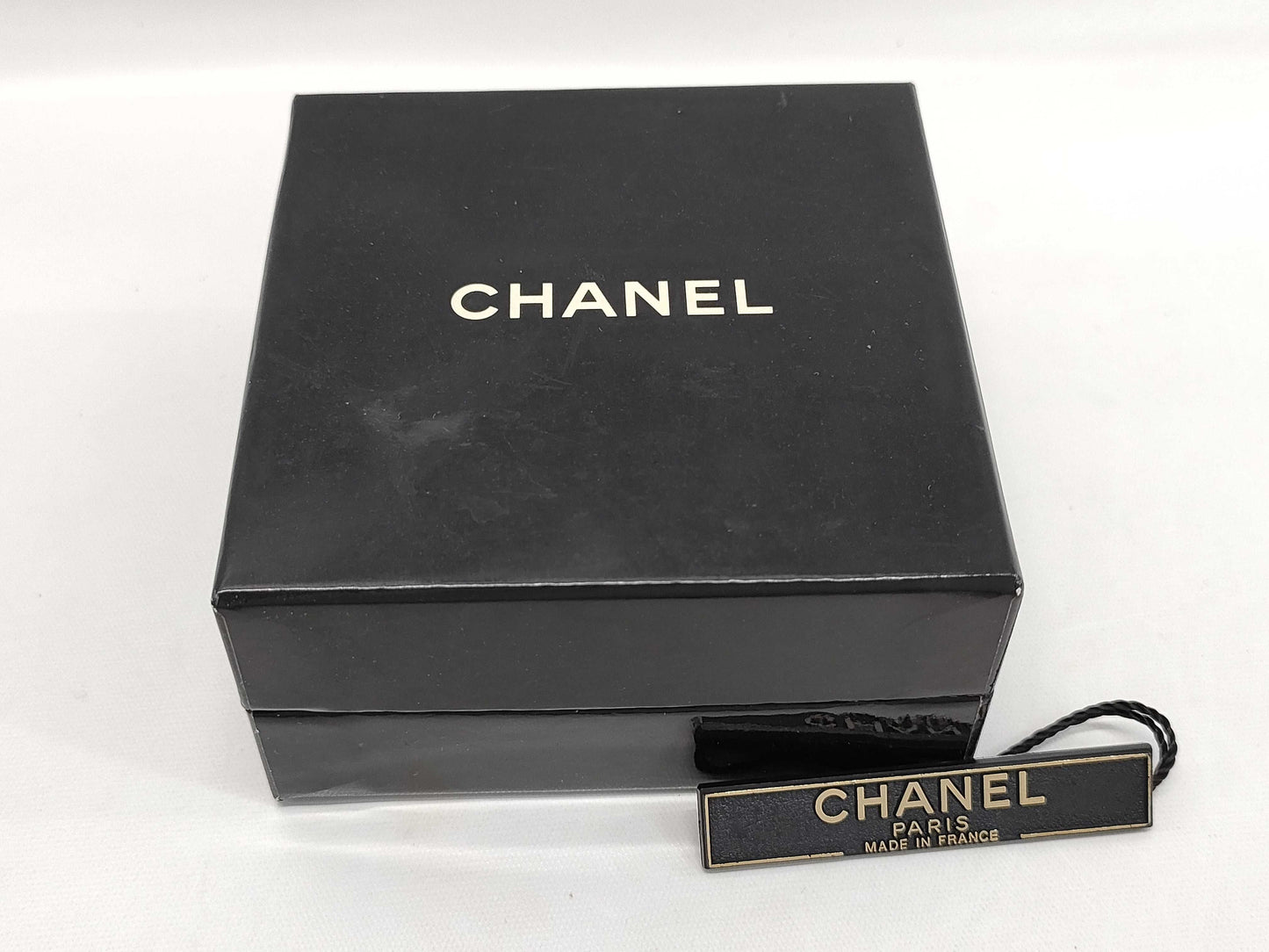 CHANEL 2/9 Coco x Pearl Earrings