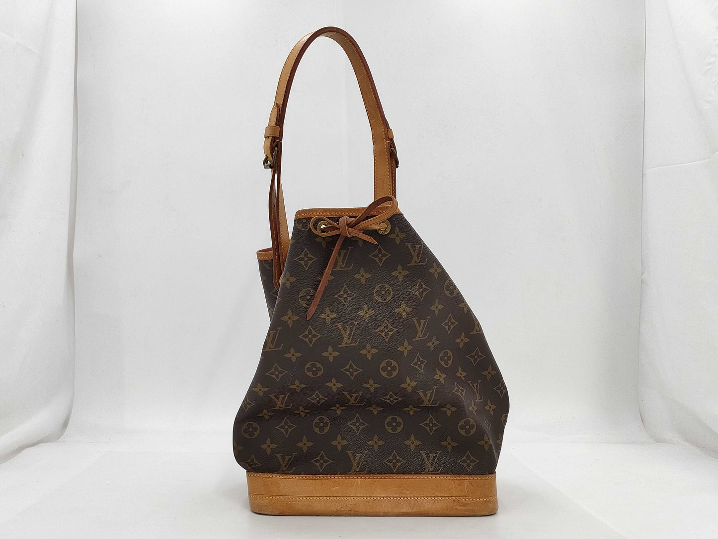 LOUIS VUITTON Monogram M42224 Noe Shoulder Bag