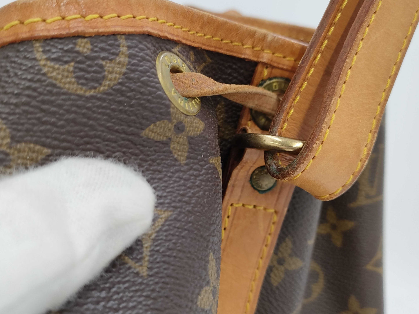 LOUIS VUITTON Monogram M42224 Noe Shoulder Bag