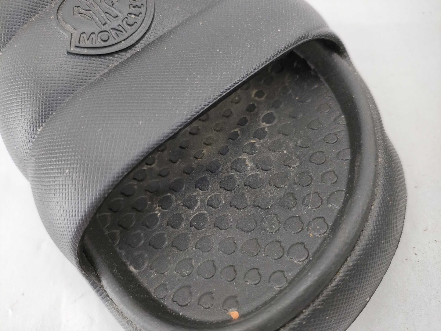 MONCLER slippers/slip-ons/men's/black slippers