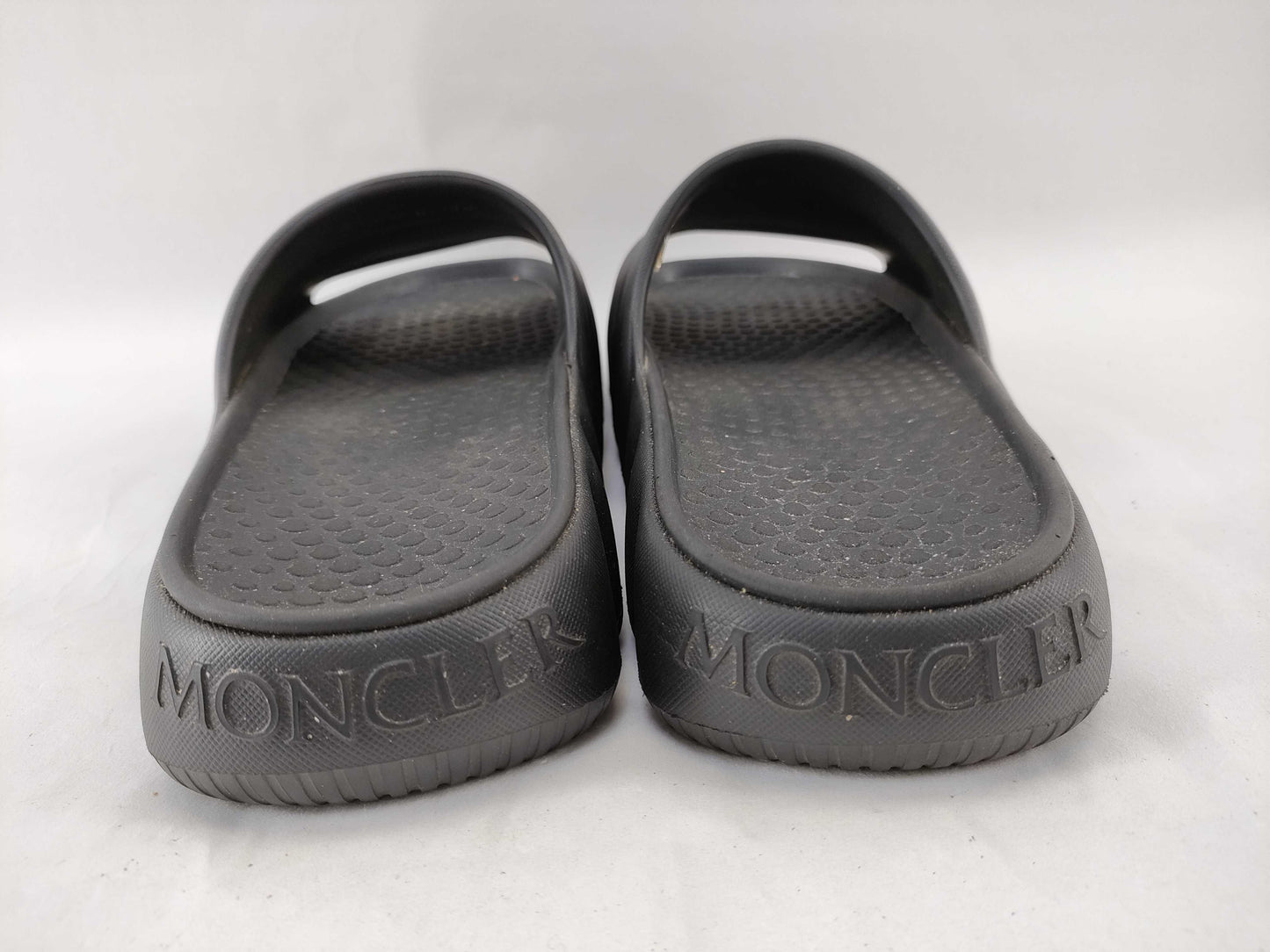 MONCLER slippers/slip-ons/men's/black slippers