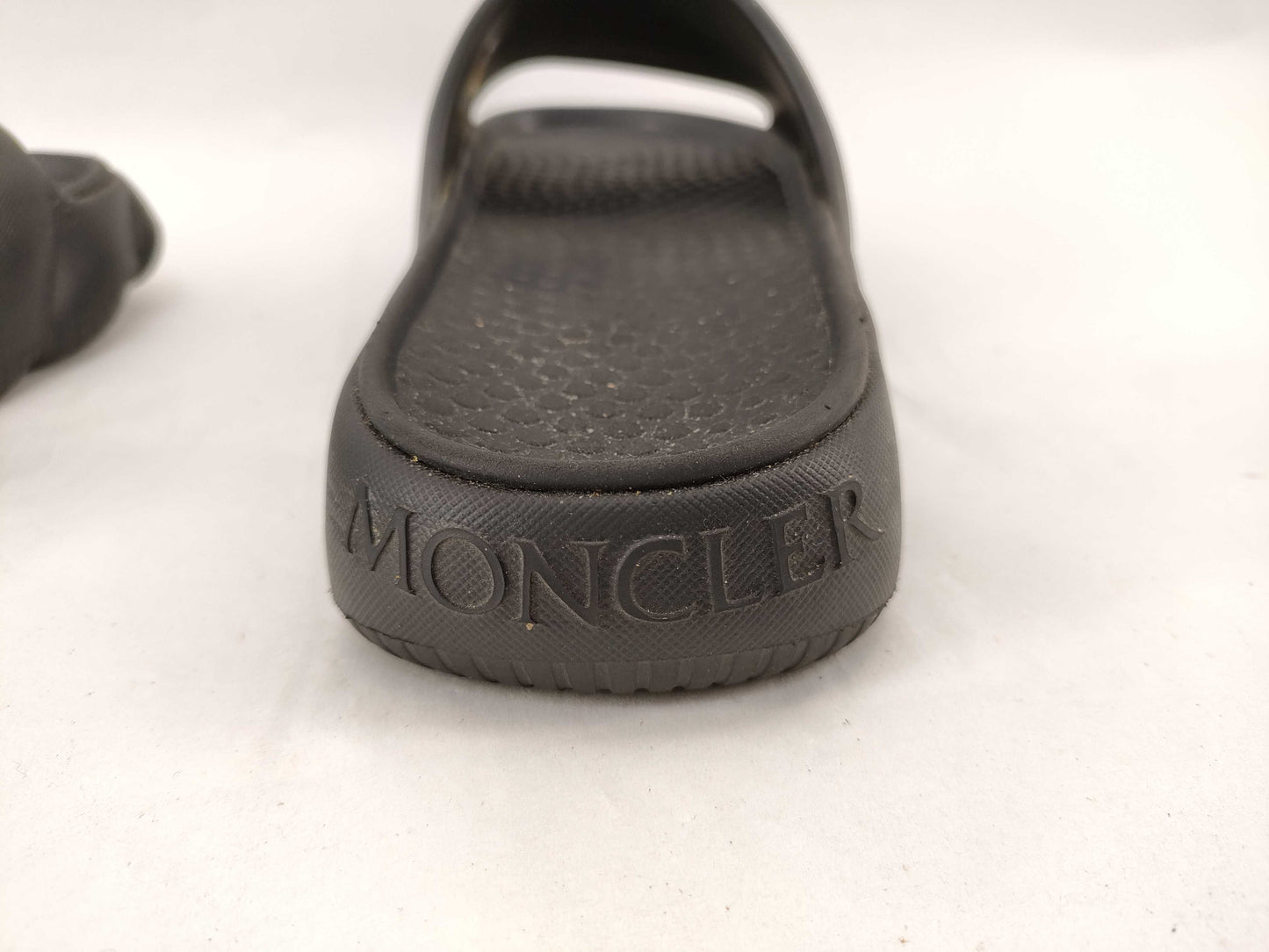 MONCLER slippers/slip-ons/men's/black slippers