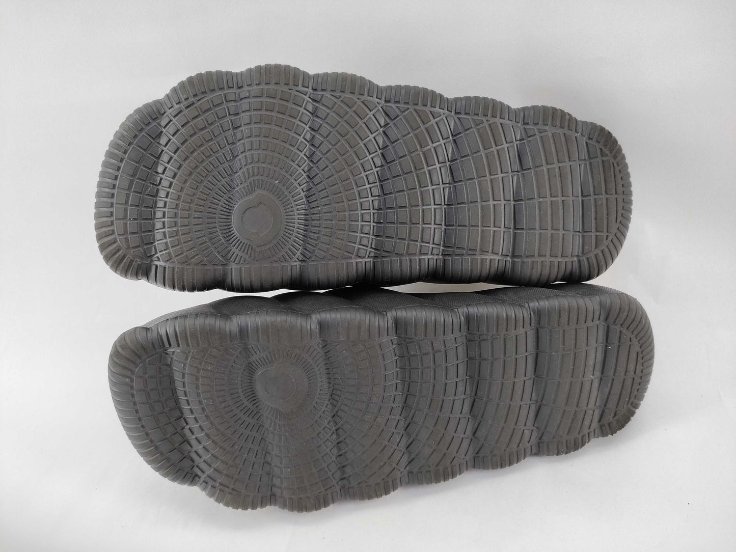 MONCLER slippers/slip-ons/men's/black slippers