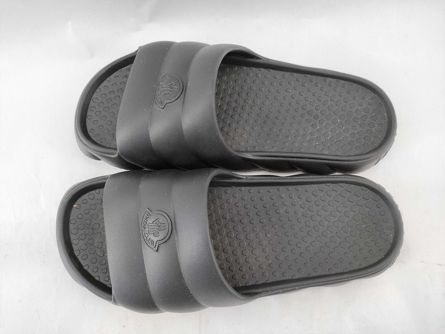 MONCLER slippers/slip-ons/men's/black slippers