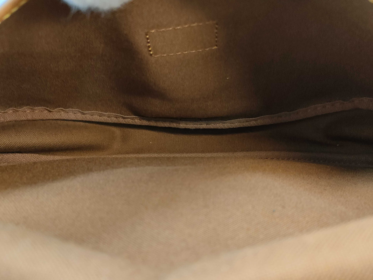 LOUIS VUITTON Monogram Saumur 30 Shoulder Bag