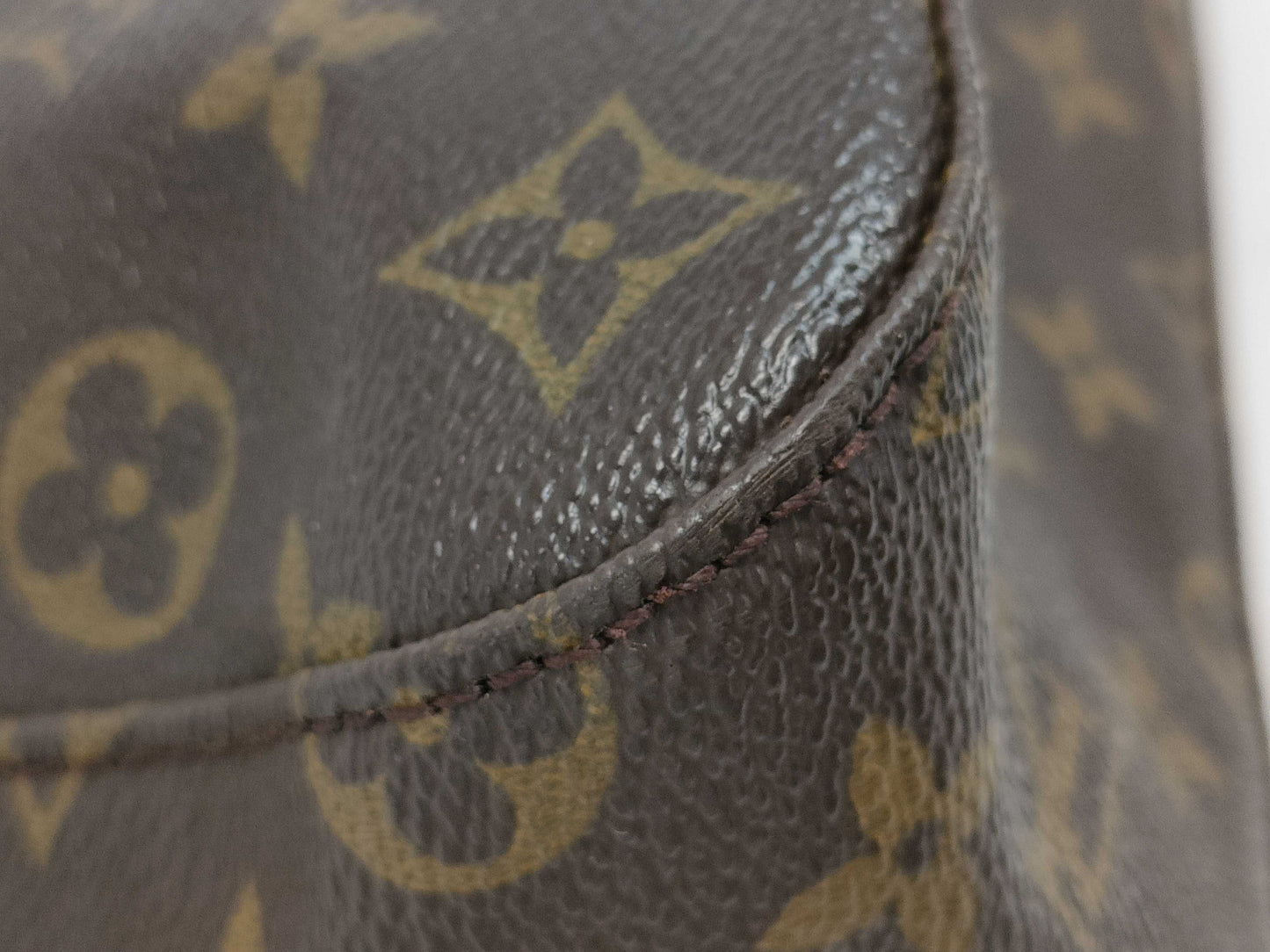 LOUIS VUITTON Monogram M51147 Mini Looping Handbag