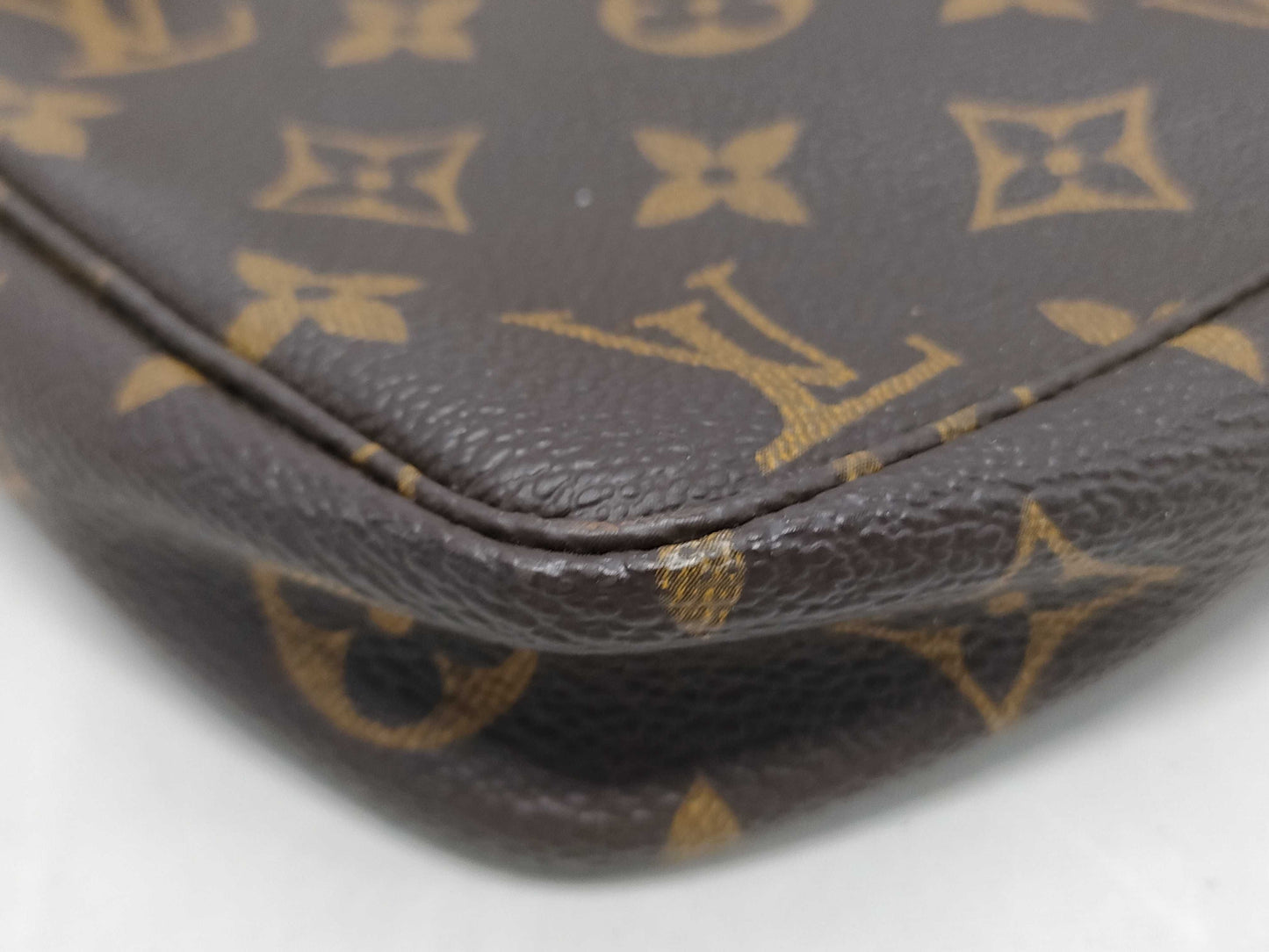 LOUIS VUITTON Monogram M40712 Pochette Accessoires Pouch