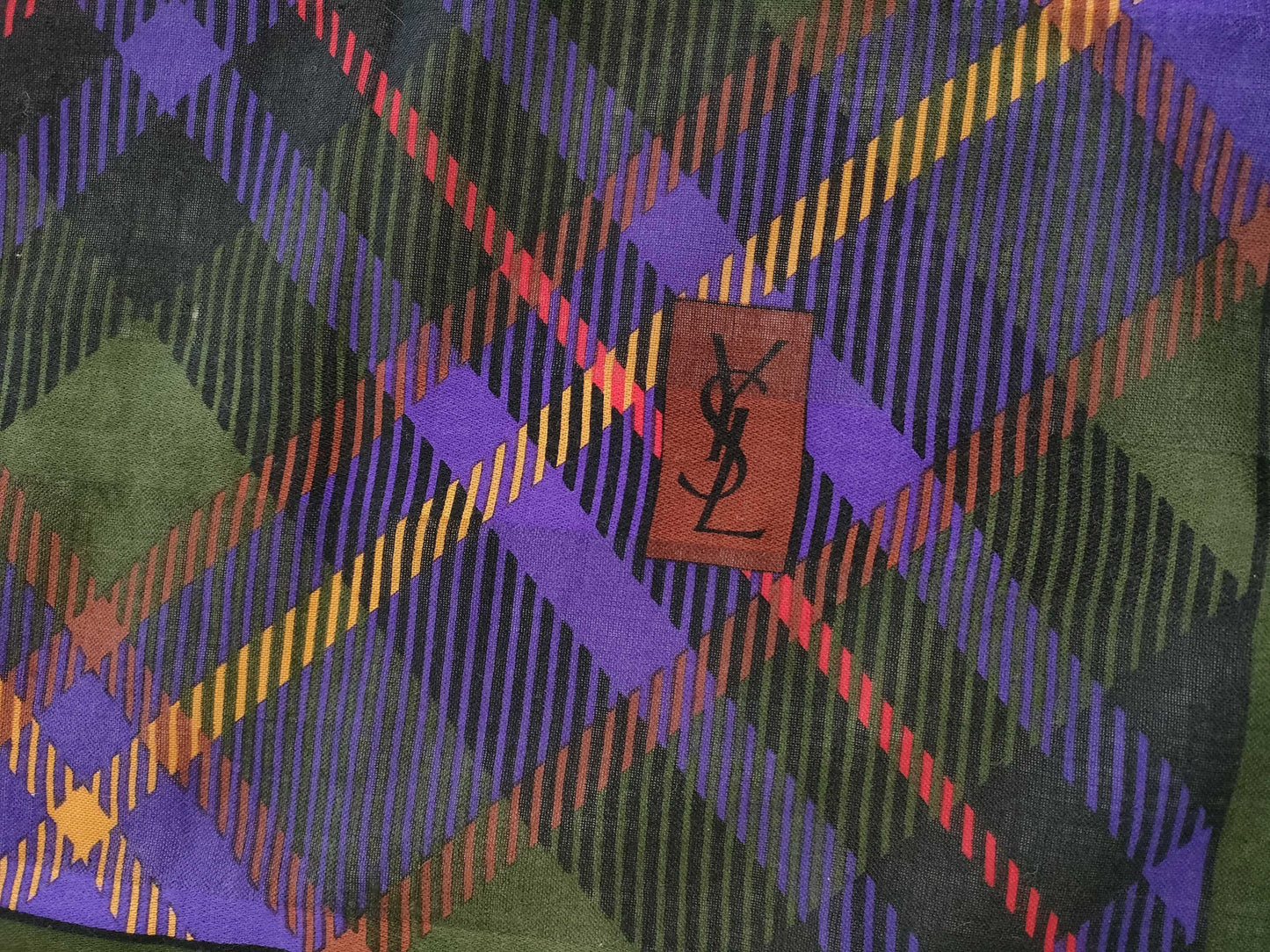 CELINE/Saint Laurent/Cartier scarf collection