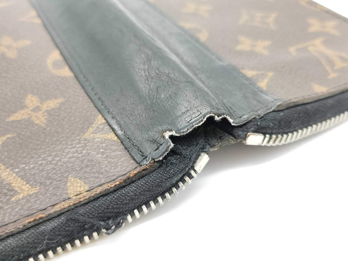 LOUIS VUITTON CA 2148 Monogram Macassar M60109 Macassar Zippy Vertical Wallet with Initials