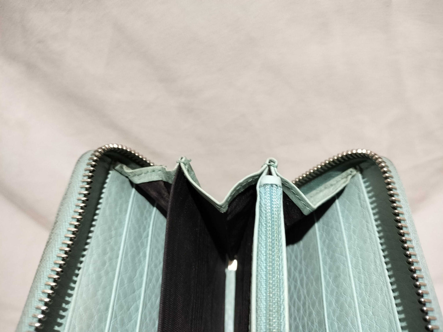 GUCCI Bamboo Tassel Round Zip Wallet