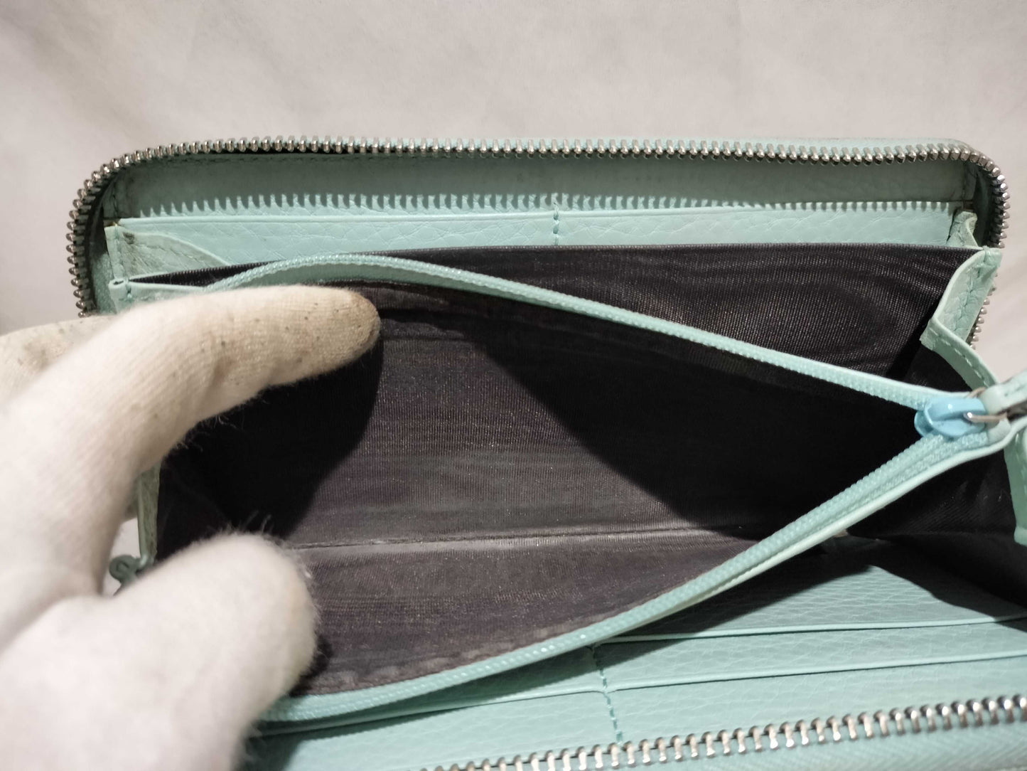GUCCI Bamboo Tassel Round Zip Wallet