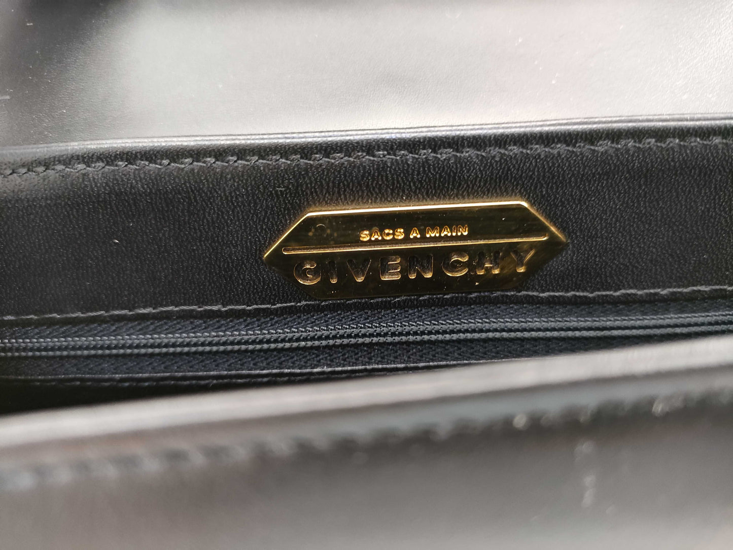 GIVENCHY Leather Shoulder Bag