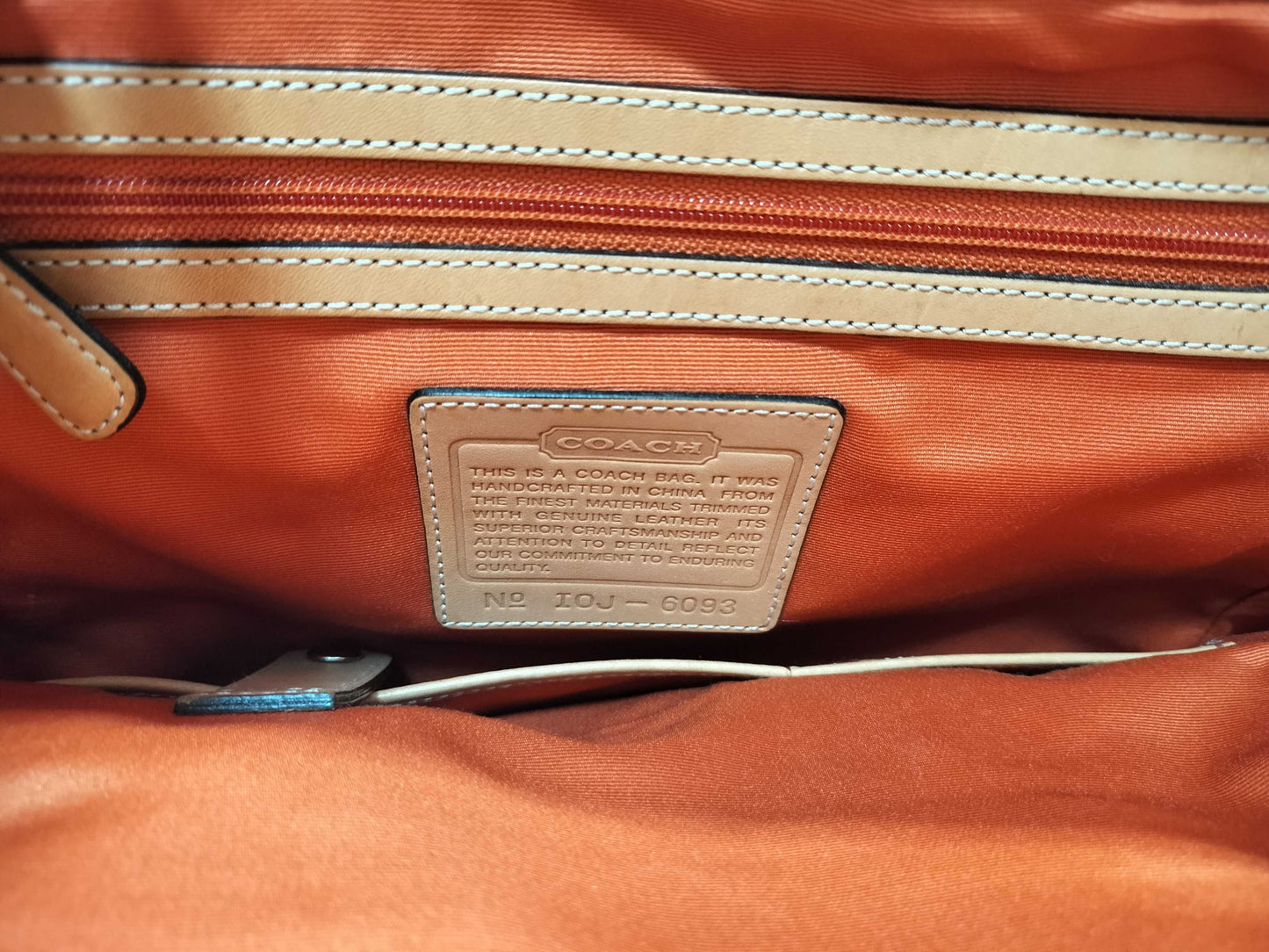 Two mini handbags from COACH, Michael Kors, Burberry, etc. One handbag, two-way bag, and a tote bag