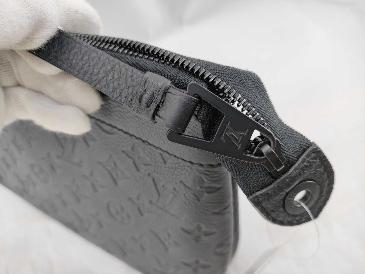 LOUIS VUITTON RFID Verified M82545 Pochette Voyage Clutch Bag