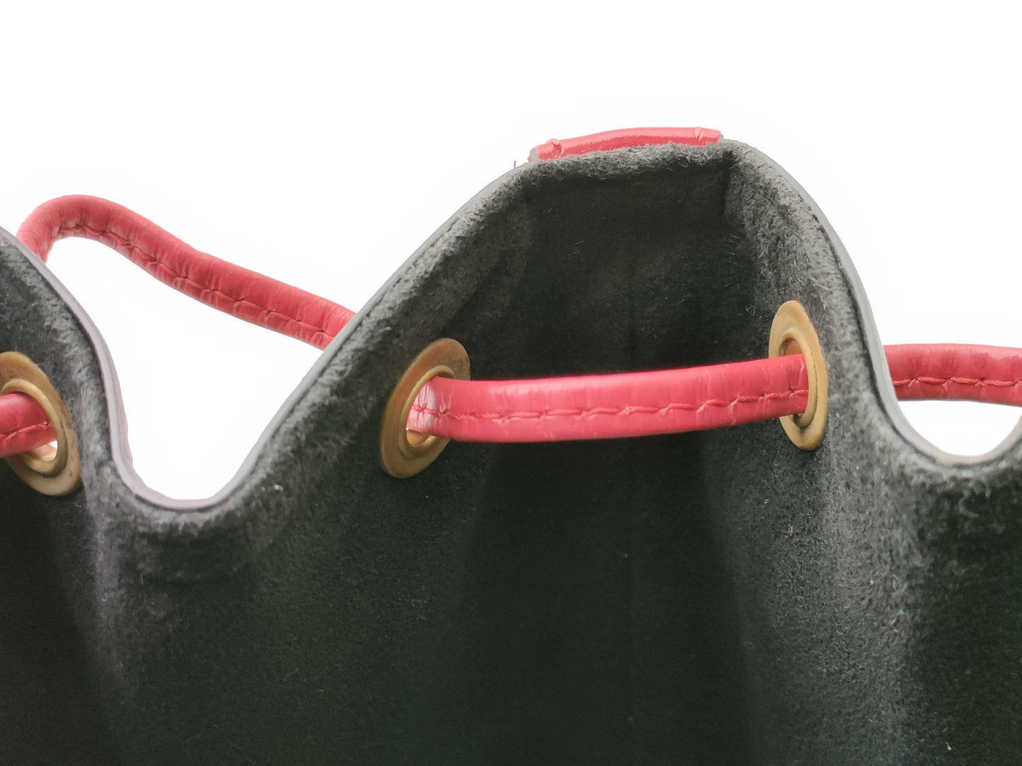 LOUIS VUITTON Epi Noe Two-Tone Shoulder Bag