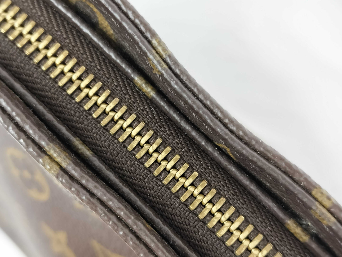 LOUIS VUITTON FL0094 Monogram M51146 Looping MM Handbag