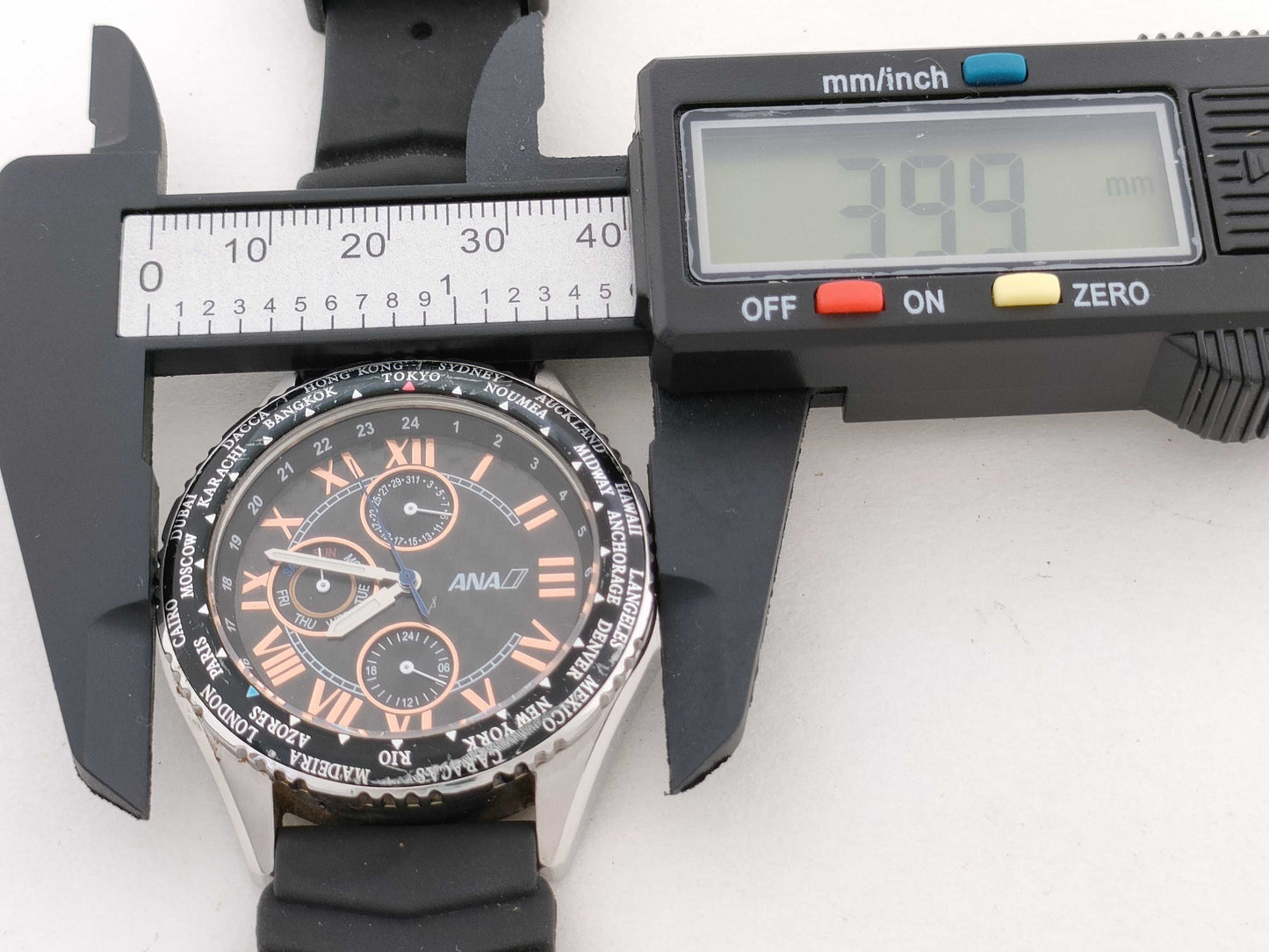 ANA Quartz Unmoving Men's Watch