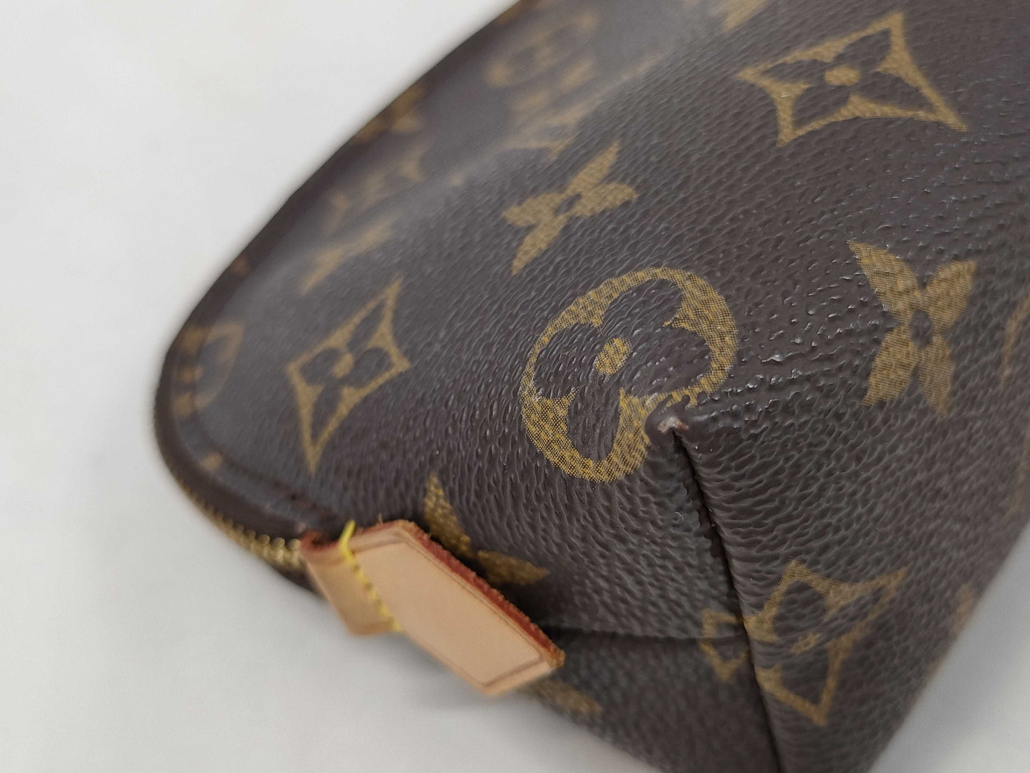 LOUIS VUITTON Monogram Pochette Cosmetic Pouch