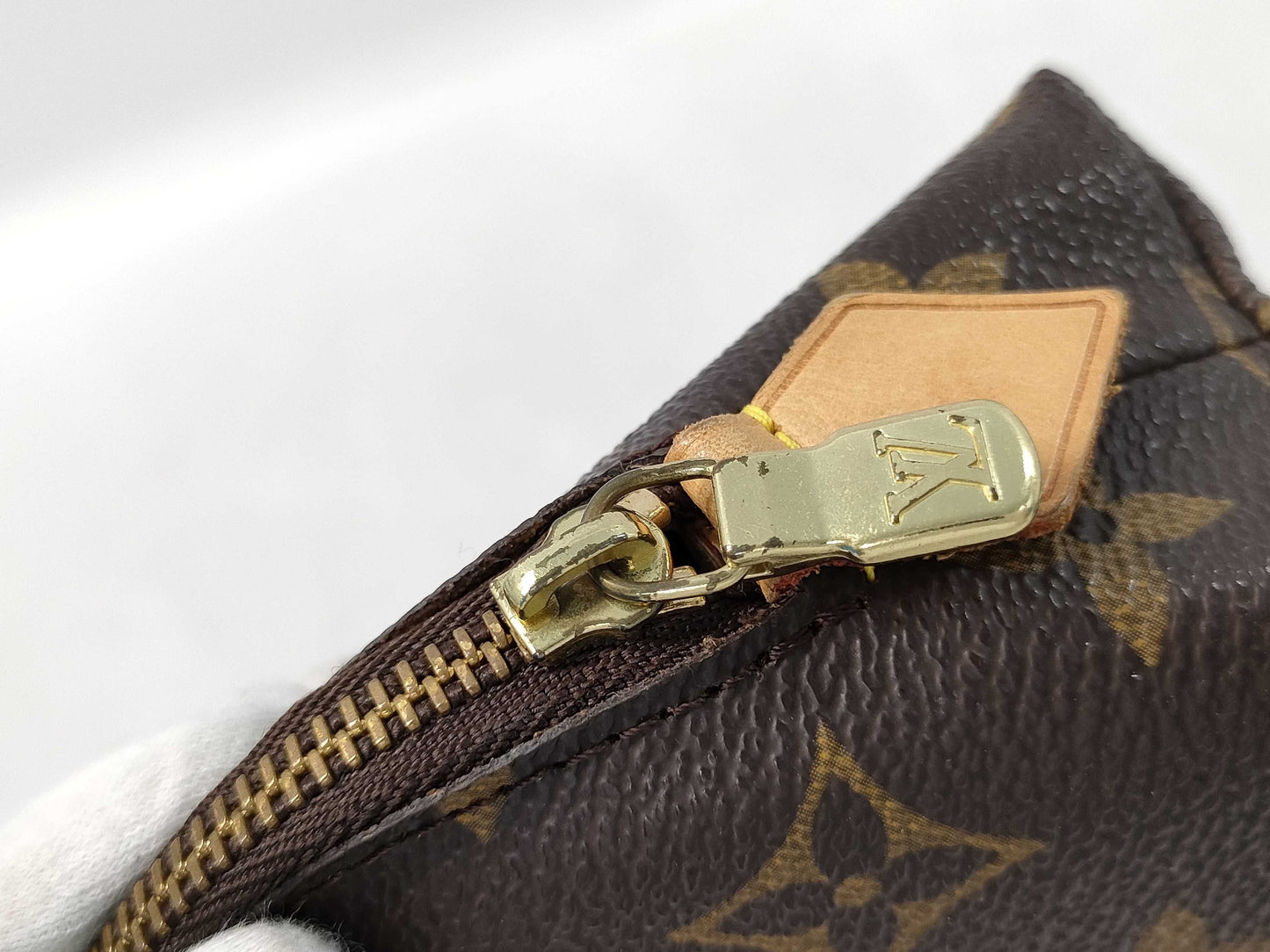 LOUIS VUITTON Monogram Pochette Cosmetic Pouch