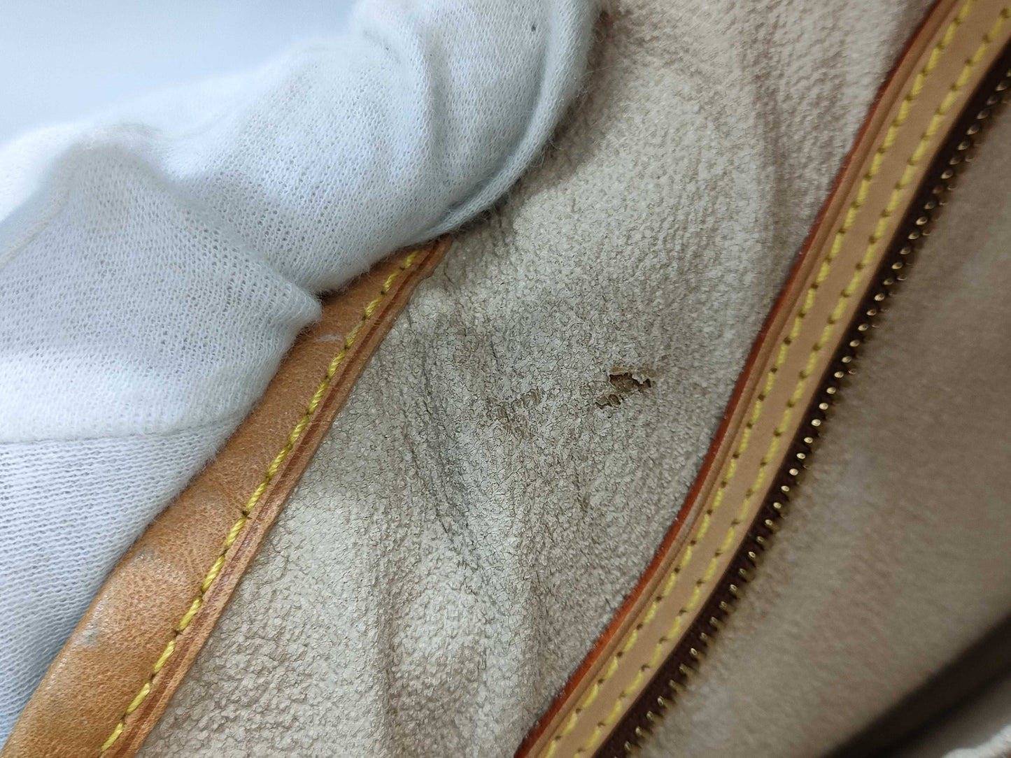 LOUIS VUITTON Monogram M42238 Petit Bucket Handbag with Pouch
