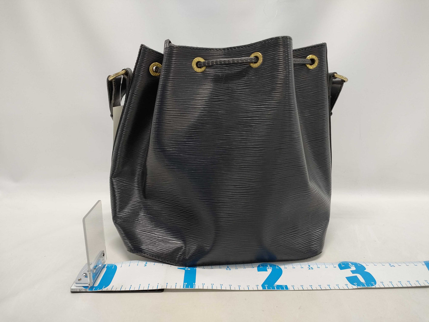 LOUIS VUITTON Epi Petit Noe Shoulder Bag