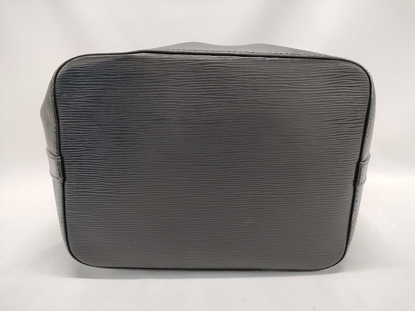 LOUIS VUITTON Epi Petit Noe Shoulder Bag