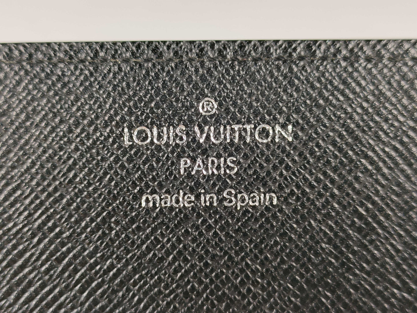 LOUIS VUITTON CA0075 Taiga Envelope Carte de Visite Coin Case