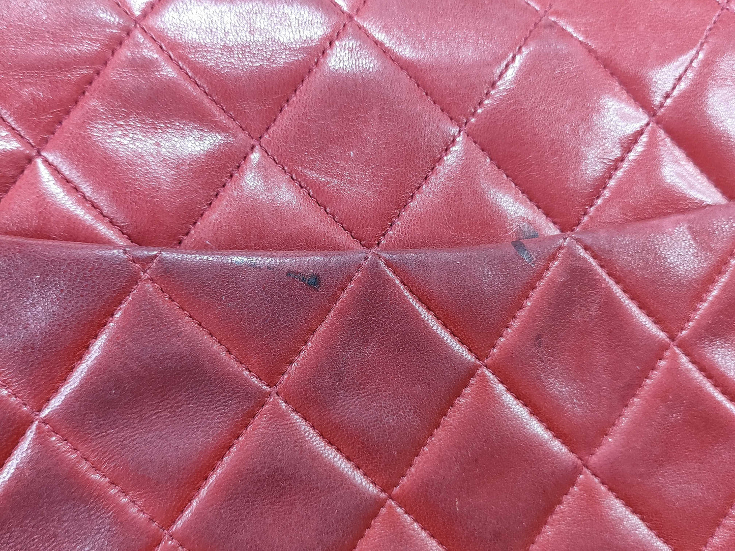 CHANEL Matelasse 33 Lambskin Shoulder Bag with Chain, Red, with Seal Card, No. 2