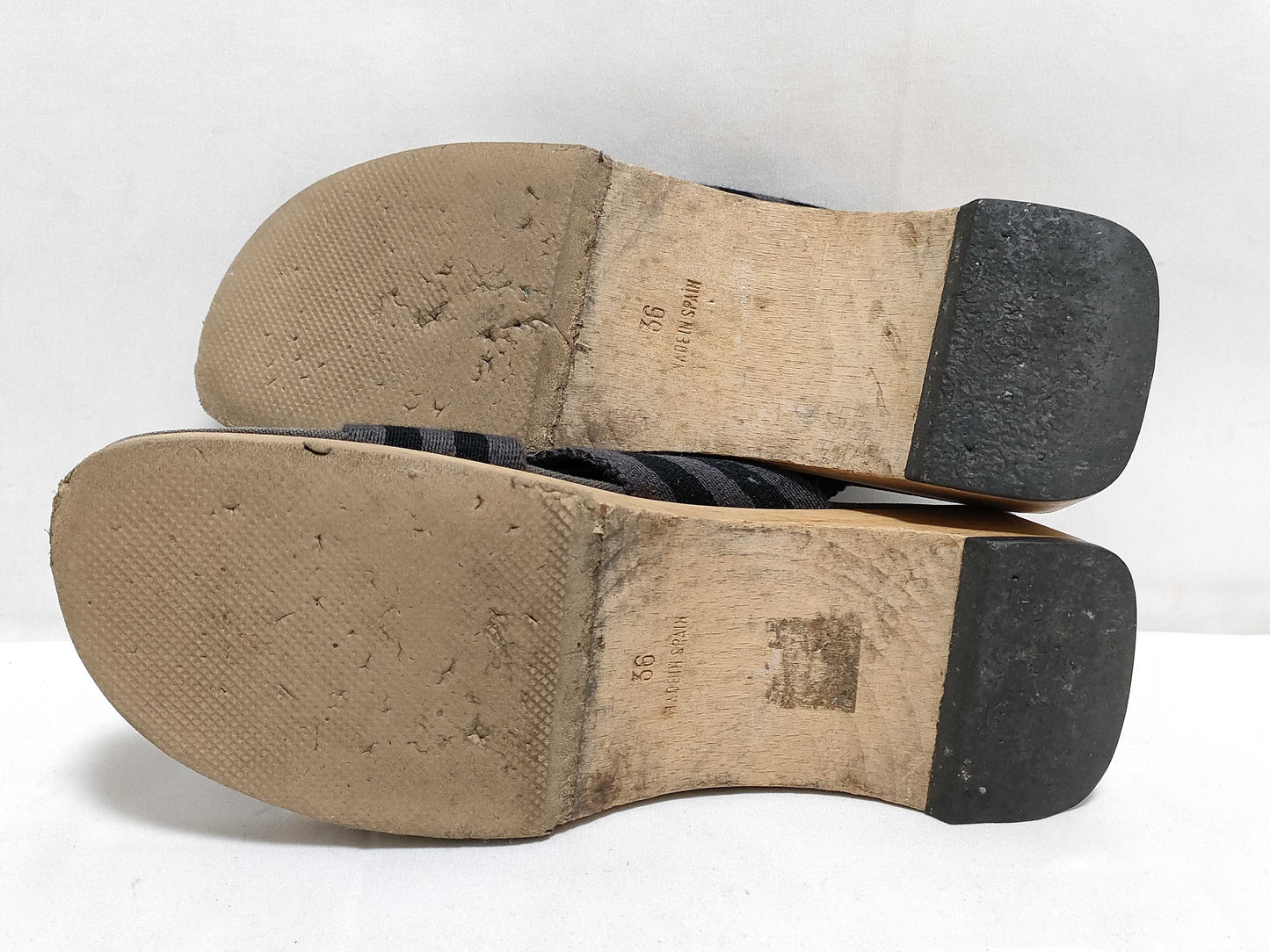 HERMES Foule Toe Slippers