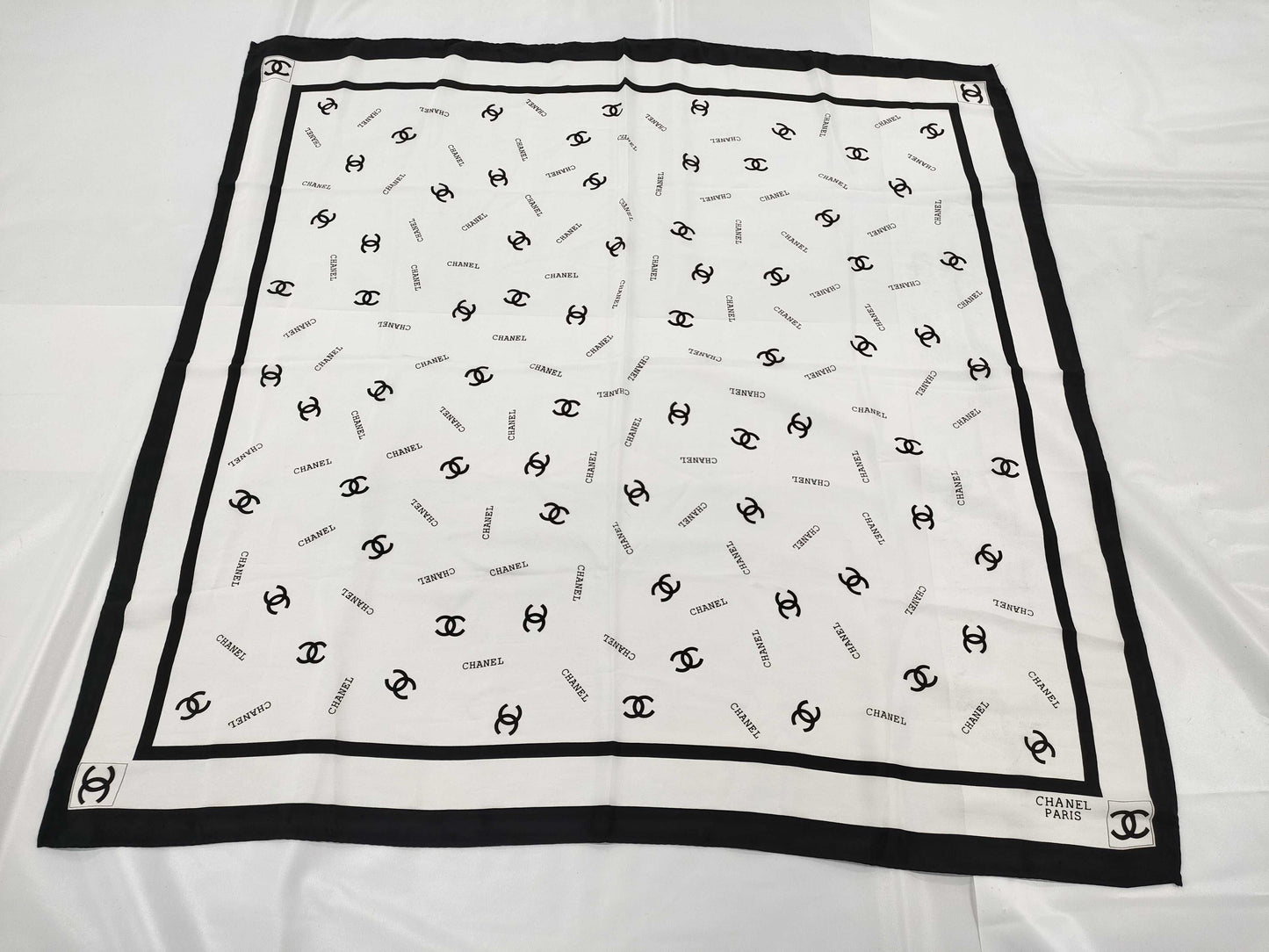 CHANEL Coco Mark Scarf
