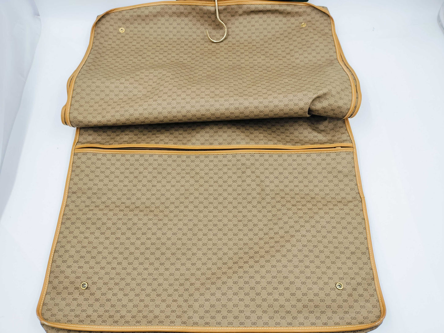 GUCCI 011.123.0040 GG Canvas Sherry Micro GG Garment Bag