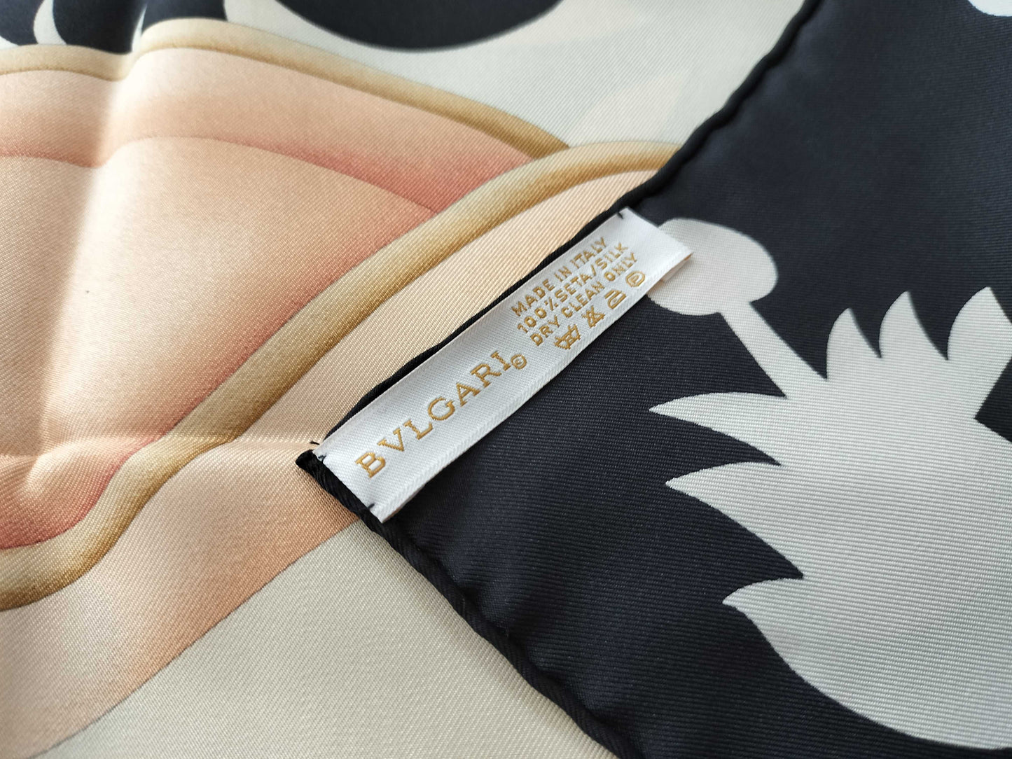BVLGARI scarf