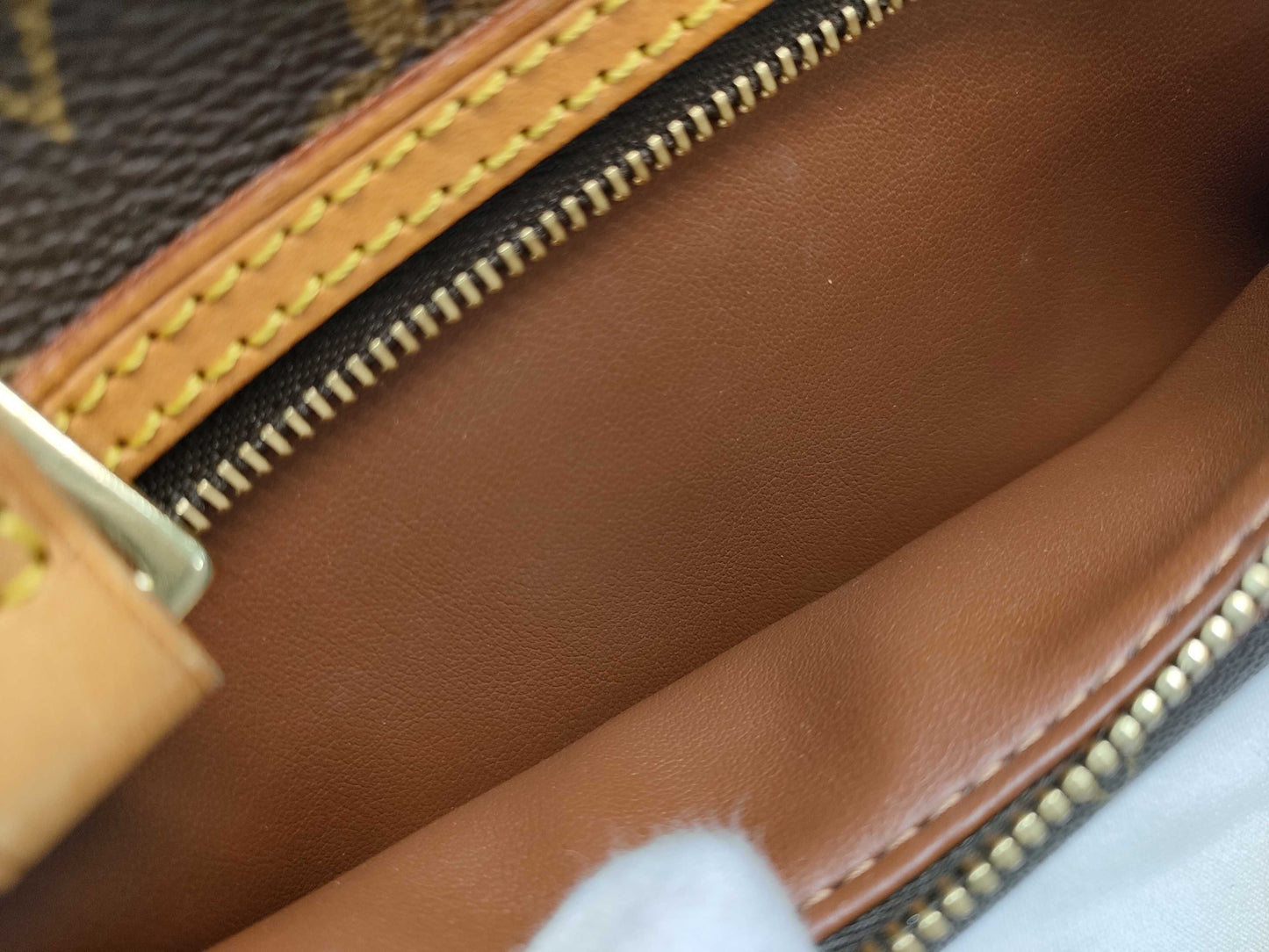 LOUIS VUITTON Monogram M51182 Cite MM Shoulder Bag