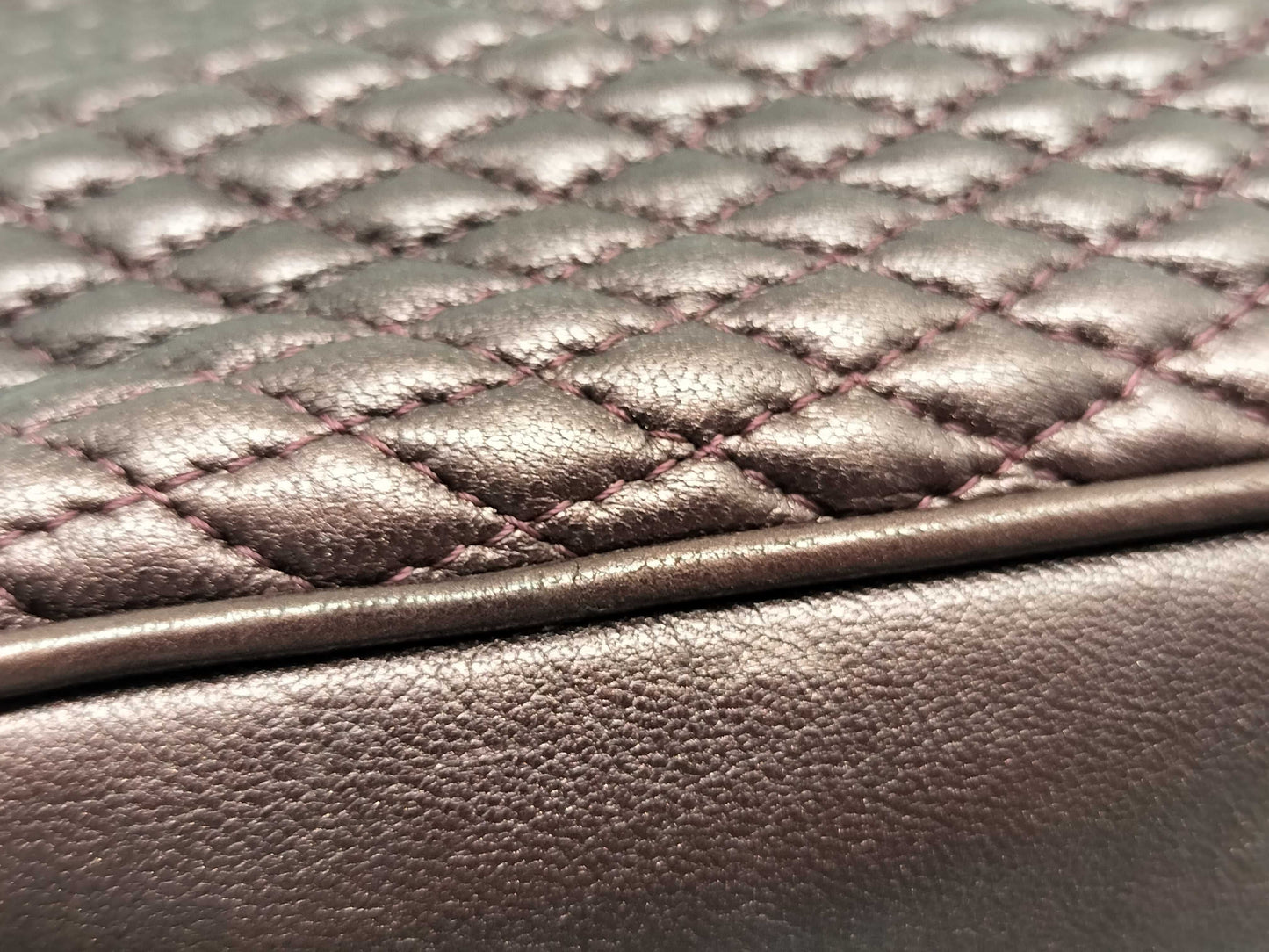 BALLY BALLY Leather Quilted Chain Shoulder Bag