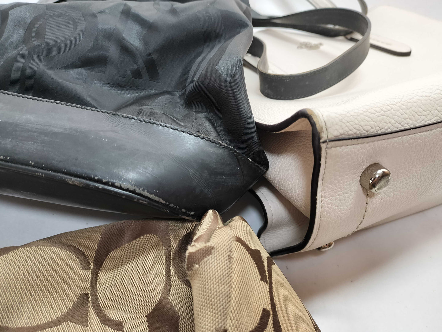 COACH 25137 / Signature F15067 / Ferragamo One-Shoulder / ZARA Backpack Tote Bag