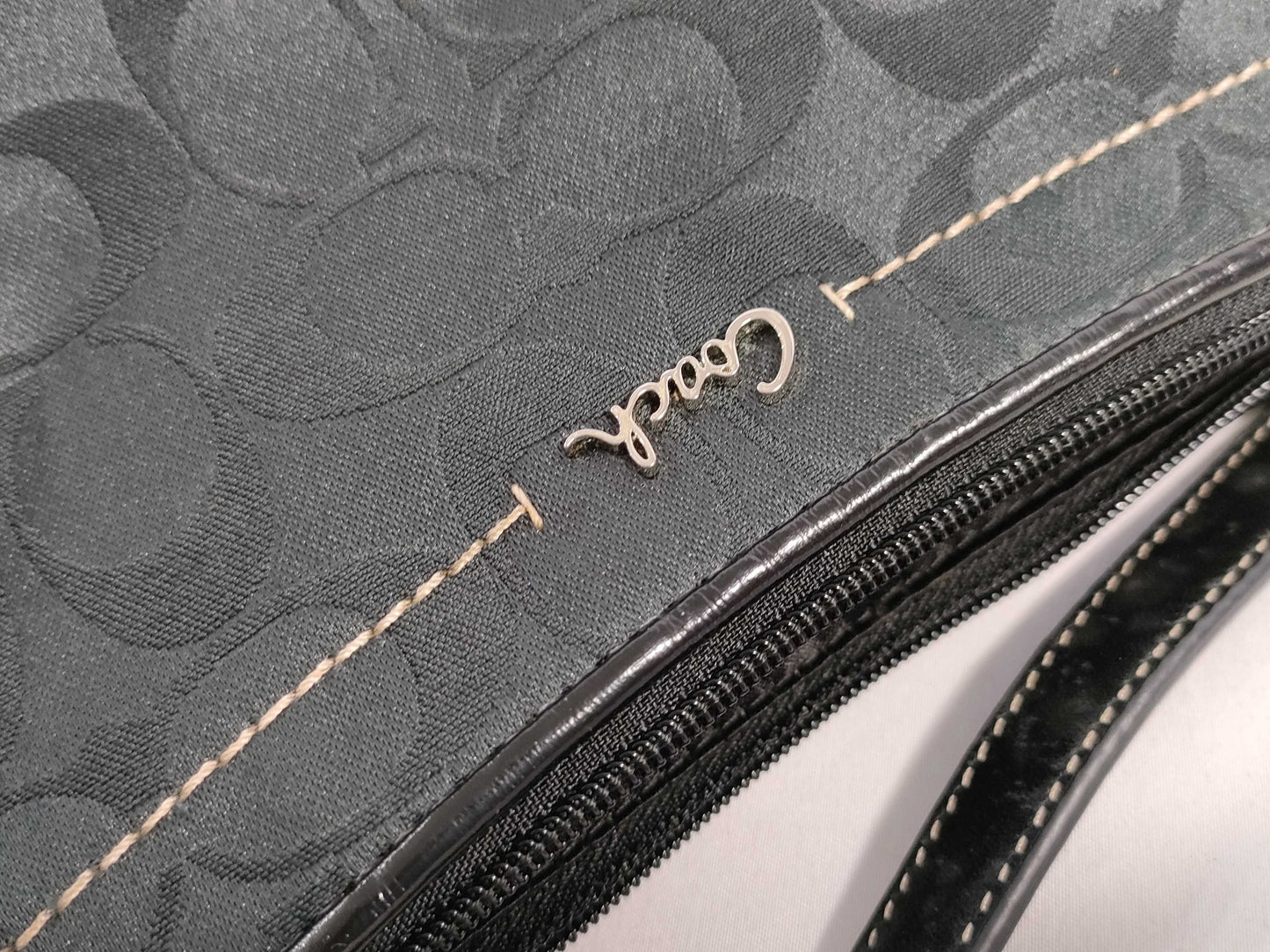 COACH Signature Pouch / Bucket Hat